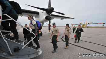 Northern Ontario fire crews head to Manitoba to help fight wildfires