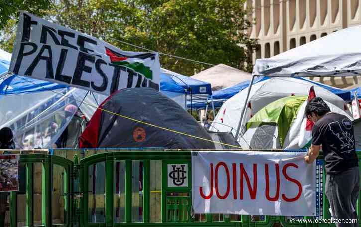 Crowd at Gaza Solidarity Encampment demanding UCI reverse suspensions, divest; police have arrived