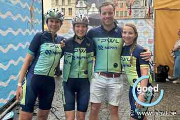 Vier vrienden fietsen 21.000 euro bij mekaar voor Kom op Tegen Kanker: “In België kippenvel, maar ook pijn aan de poep”