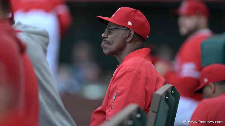 Angels' Ron Washington calls out player for not getting suicide bunt down in questionable coaching decision