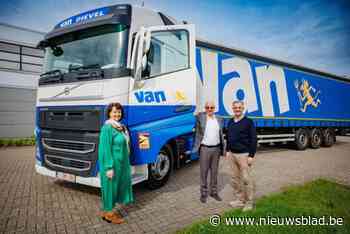 “Gelukkig geen toestanden zoals bij de familie Van Hool”: familiebedrijf Van Dievel Transport combineert al 85 jaar traditie met innovatie