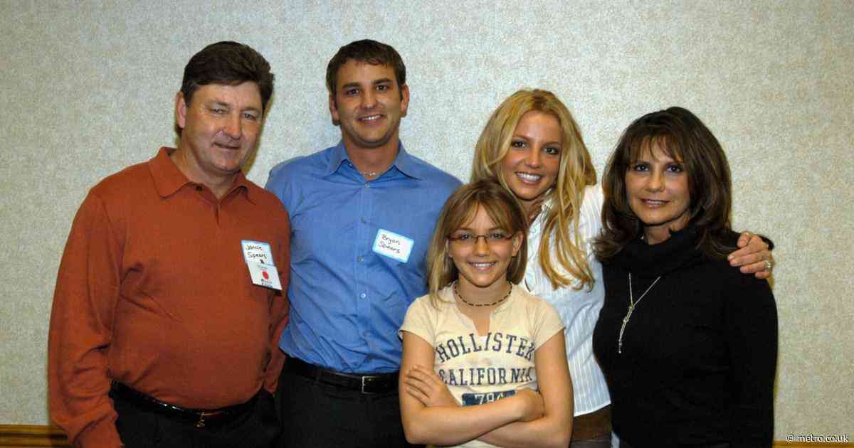 Britney Spears says she ‘can’t help but love’ her family despite ‘issues’