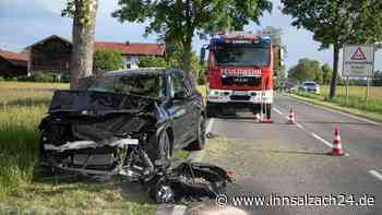 Unfall zwischen Chieming und Grabenstätt – BMW kracht in Heck von Lkw