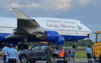 Vlammen slaan uit motor Moldavische Boeing 747 op luchthaven Makassar