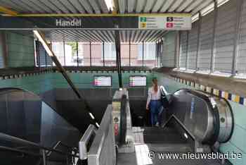 De Lijn vernieuwt reistijdschermen in Antwerpse premetrostations
