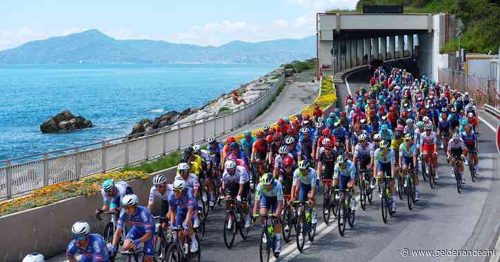 LIVE Giro d’Italia | Peloton vertrokken in befaamde ‘muurtjesrit’, Fabio Jakobsen niet meer van de partij