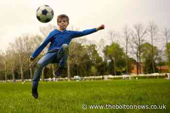 Can a neighbour keep my kid's football if it lands in their garden?