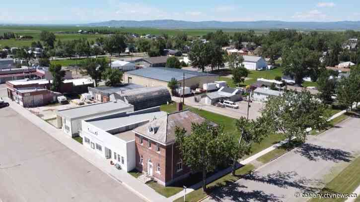 Small town Alberta school to switch to 4-day week