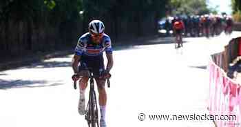 Julian Alaphilippe bekroont magistrale aanval in Giro d’Italia en boekt eerste zege in elf maanden