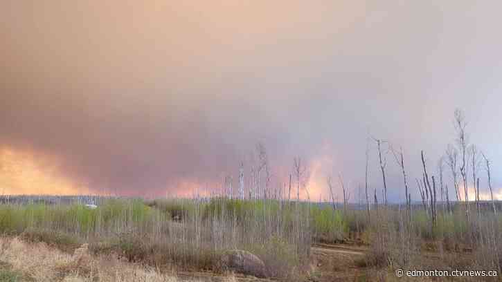 Wildfire near Fort McMurray only one burning out of control in Alberta: province