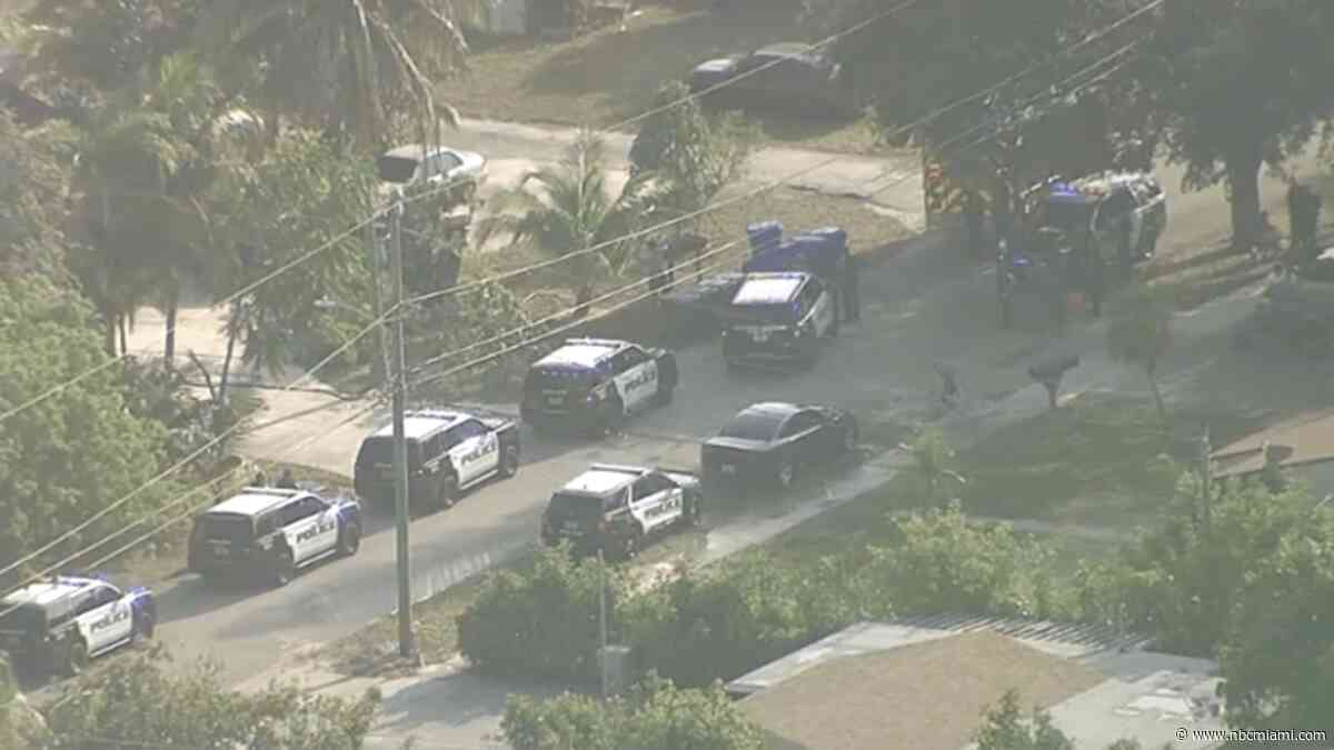 1 person killed, 2 injured in triple shooting at Hollywood home