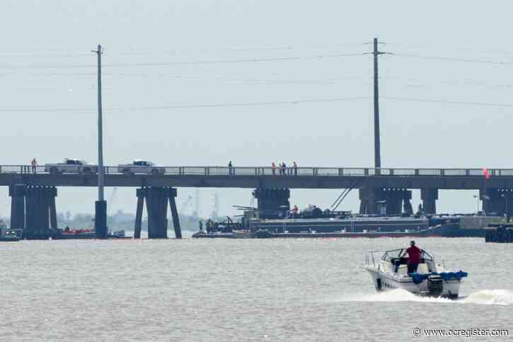 Texas bridge collision may have spilled up to 2,000 gallons of oil