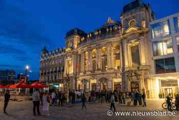 ‘Lichtjes van de opera’ aangestoken: “Trots dat de grootste kunstinstelling van Vlaanderen in het voetlicht wordt geplaatst”