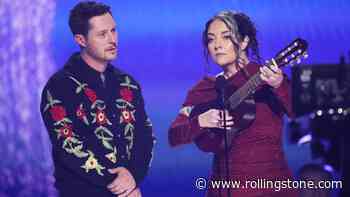 Watch Ashley McBryde and Noah Reid Sing About Morgan Wallen’s Chair Throwing at 2024 ACMs