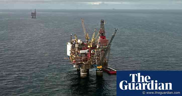 Union urges Labour not to ban new North Sea licences without plan for jobs