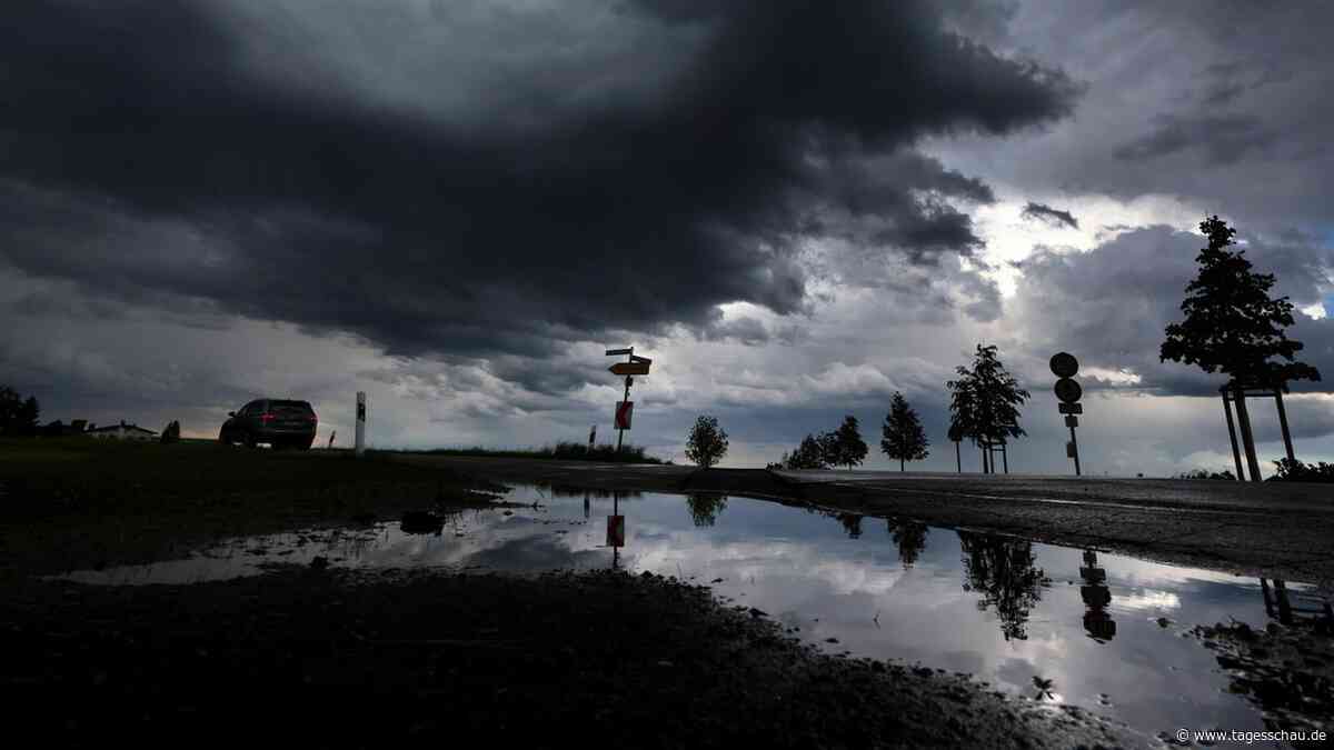 Unwetter sorgen teils für Überflutungen