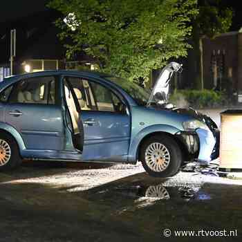 112 Nieuws: Politie neemt bestuurster auto mee na eenzijdig ongeluk in Vriezenveen