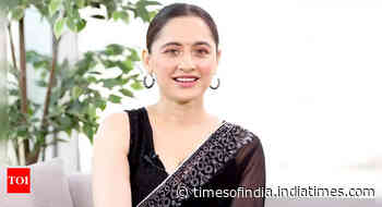 Sanjeeda breaks silence on her short role in 'Fighter''