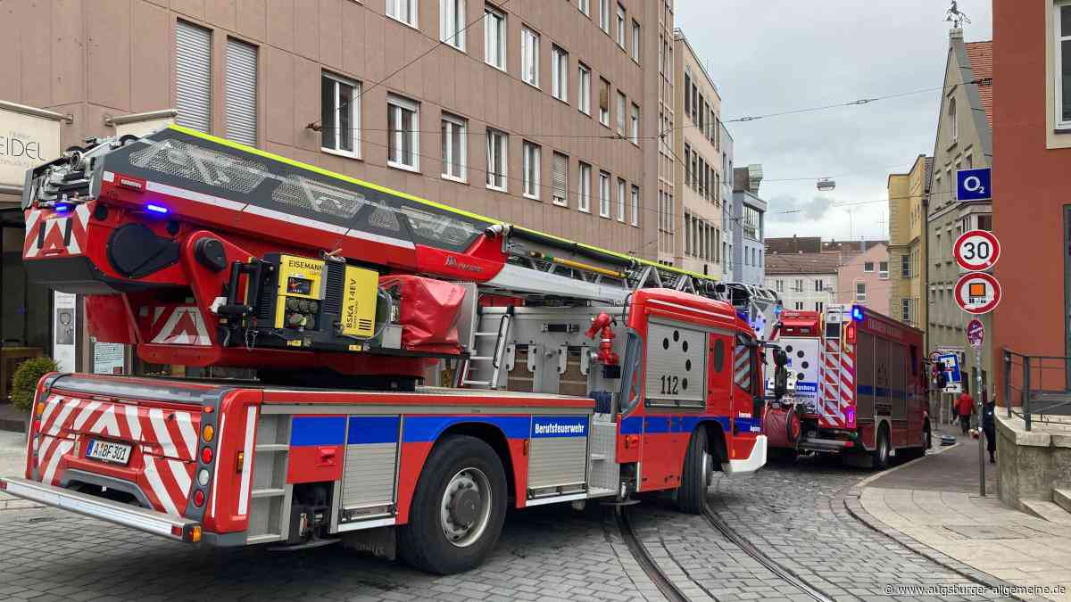 Falscher Alarm am Rathausplatz führt zu Großeinsatz von Feuerwehr und Polizei