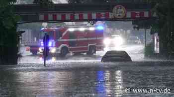 Stark- und Dauerregen im Süden: Zwei Menschen aus überfluteter Unterführung gerettet