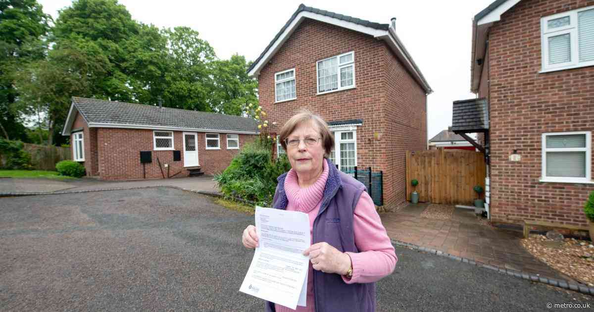 Retired teacher threatened by police after leaves blow into neighbour’s driveway