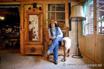 Leven als cowboy of cowgirl kan ook in Peer: Josiane geeft job in de zorg op om mythische saloon uit te breiden