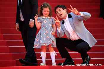 Festival de Cannes: Barry Keoghan, l'acteur de "Bird" pose sur le tapis rouge avec Jackie Mellor, 4 ans et vous ne verrez pas grand chose de plus mignon aujourd'hui