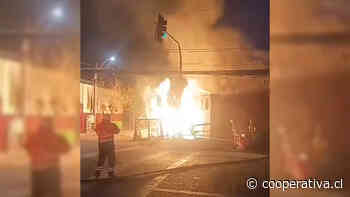 Intento de robo de cañerías provocó incendio en Cerrillos: Un local comercial quemado