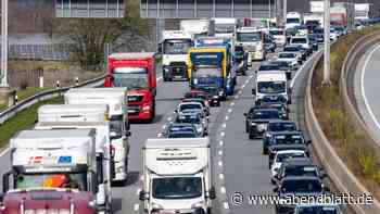 Pfingstwochenende:Stockender Verkehr auf Hamburgs Autobahnen
