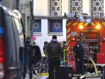 La molotov e l’attacco alla polizia: chi era il clandestino algerino che ha colpito la sinagoga di Rouen