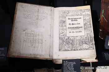 Luther-Handschriften und Stein des Turmbaus zu Babel im Bibelmuseum