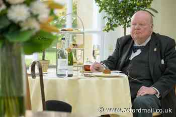 Blenheim Palace hosts Churchill fashion tribute exhibit