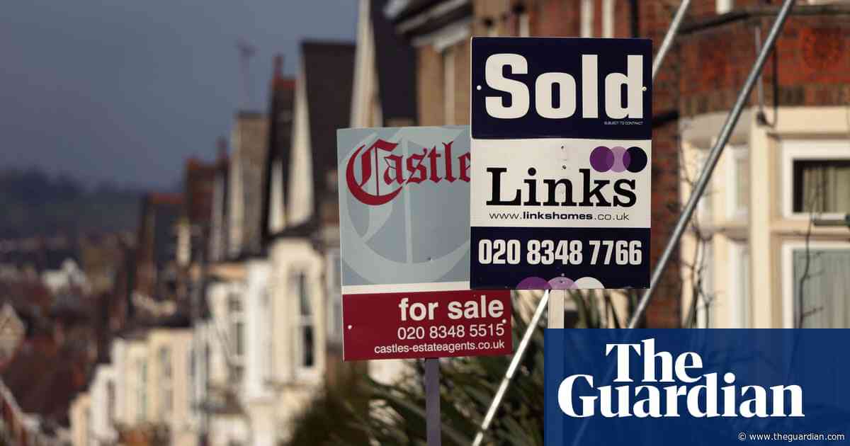 Three UK banks announce cuts to cost of fixed-rate mortgages