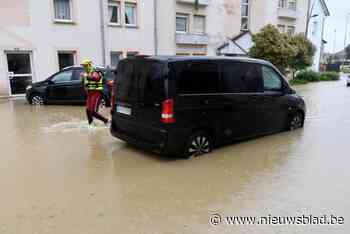 Zware overstromingen na hevige regenval in Frankrijk, Duitsland en Italië - straten blank en ondergelopen kelders in Voeren