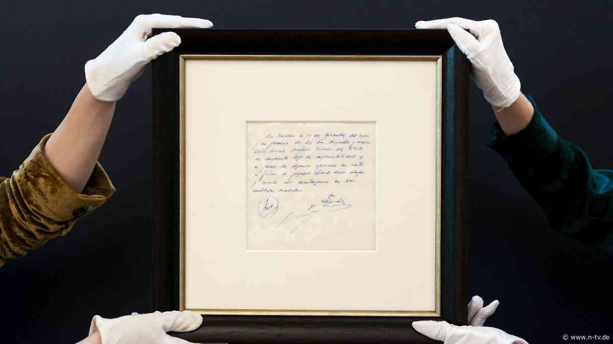 20 Jahre alter Papierfetzen: Messis Servietten-Vertrag bringt bei Auktion fast 900.000 Euro