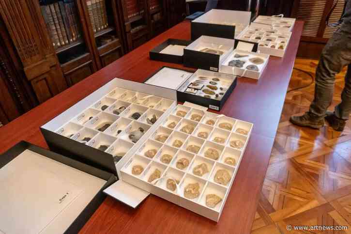 Chilean Authorities Return 117 Fossils to Morocco