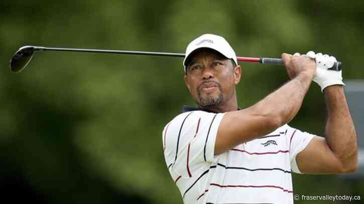 Woods gets stuck in sand, makes two early triples en route to a 77 to miss the cut at PGA Championship