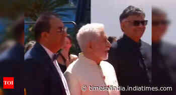 Naseeruddin attends Manthan screening at Cannes