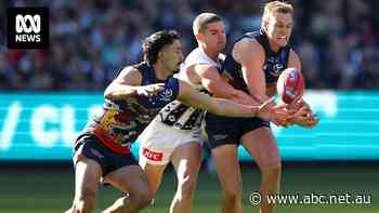Live: Magpies lift a gear against the Crows at the 'G