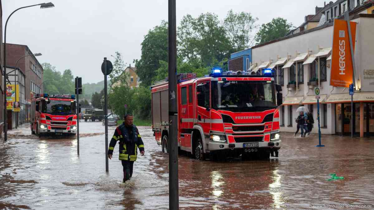 Überschwemmungen im Saarland: Helfer aus Augsburg sind vor Ort