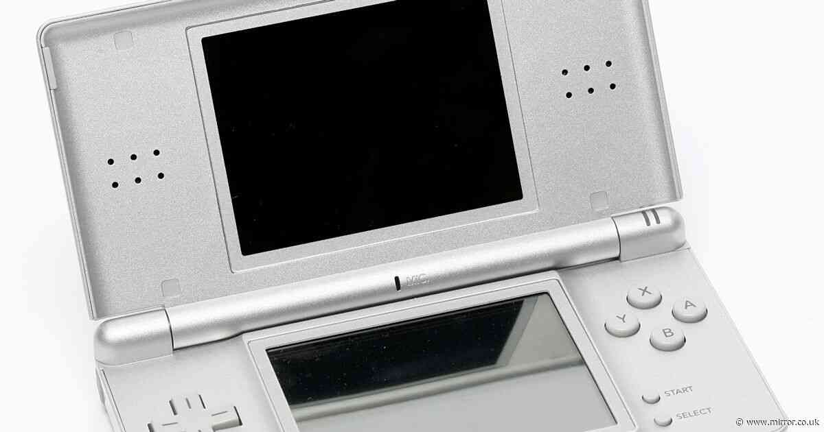 Gamer finds handwritten note hidden inside second-hand Nintendo DS from previous owner