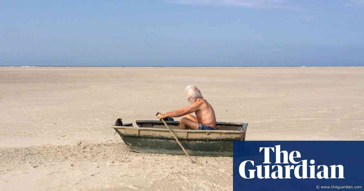 ‘I hope people wonder what the man is doing’: Carla Vermeend’s best phone picture