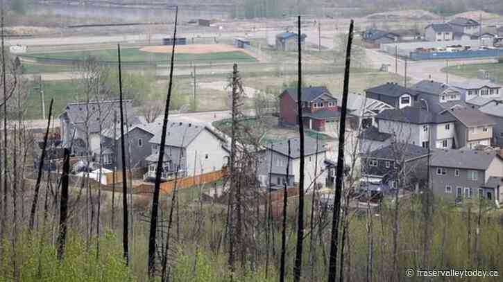 Rain helps crews in Fort McMurray while B.C. cracks down on open burning