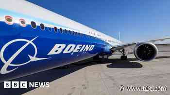 Boeing boss's £25m pay package approved