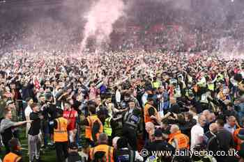 Southampton v West Brom: Arrest after fans invade pitch