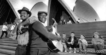 Phil Wiggins, Virtuoso of the Blues Harmonica, Dies at 69