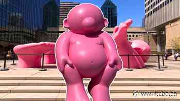What are those plump pink statues popping up around Montreal?