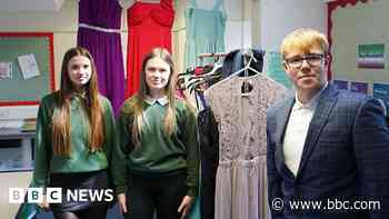 School asks for prom donations as pupils struggle