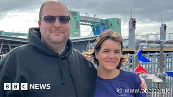 Man reunited with rescuer for lifeboat festival