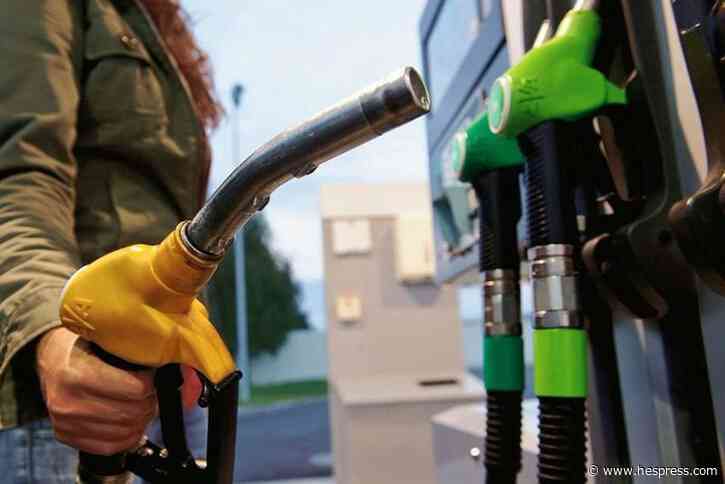 تذبذب أسعار "الغازوال" والبنزين صعودا ونزو&#1